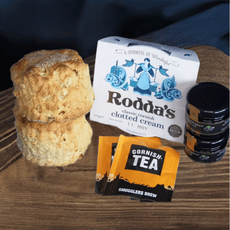 apple & blackberry crumble cream tea by post