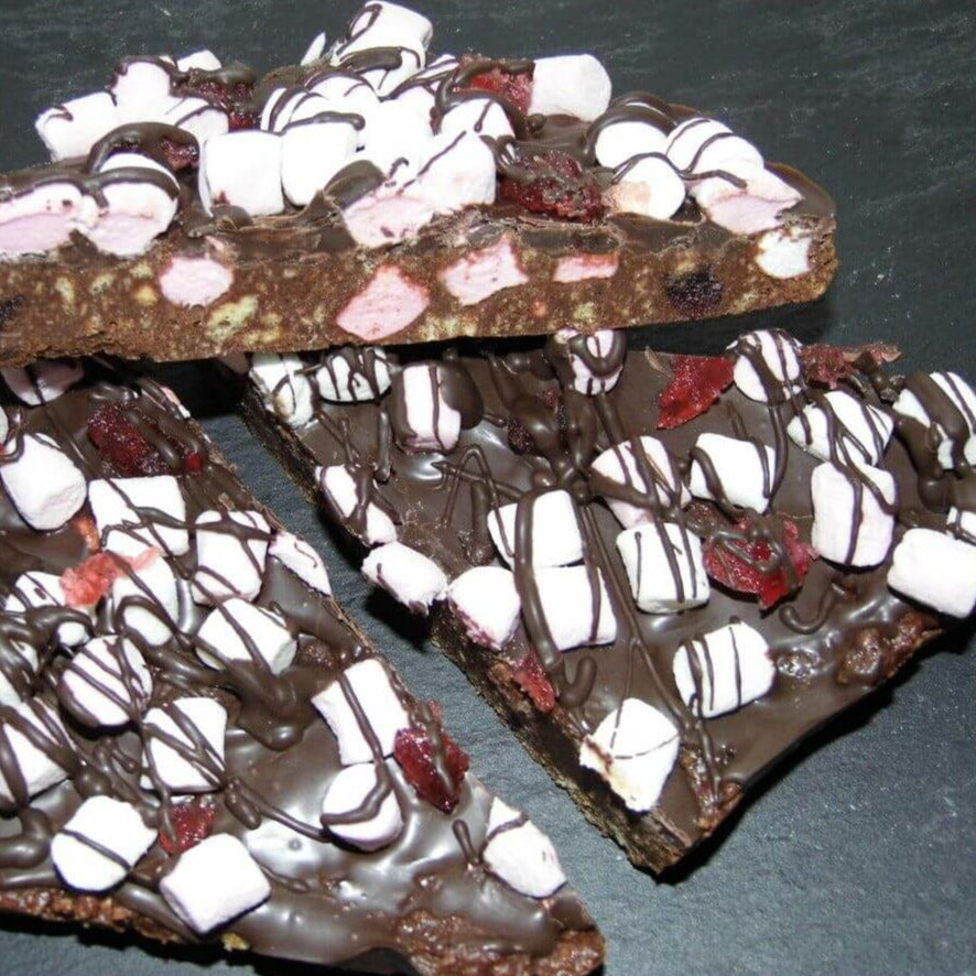 Rocky road tiffin Box, 6 or 12 pieces.
Cornish gift box by post