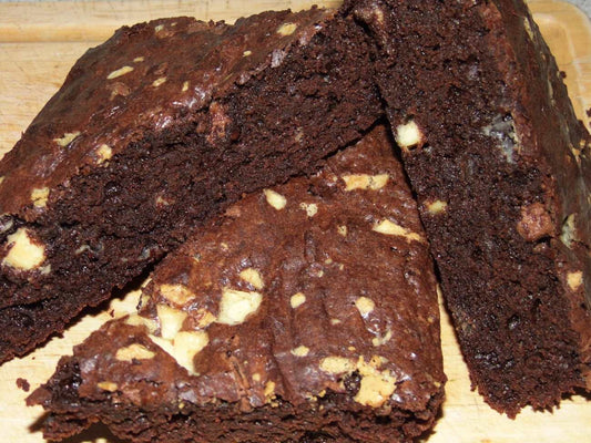 Double chocolate brownies delivered to your door = Cornish gift box